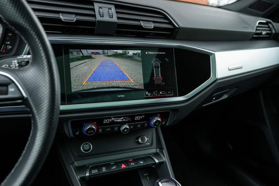 Audi Q3 45 TFSI e S-Line 245pk ACC Pano Matrix Camera