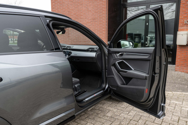 Audi Q3 45 TFSI e S-Line 245pk ACC Pano Matrix Camera