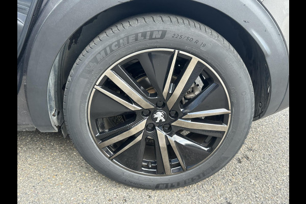 Peugeot 3008 1.6 HYbrid 225 GT Pack Business PANO | BLACK PACK | CAMERA | CRUISE CONTROL ADAPTIEF DODE HOEK SENSOR | ELEK. ACHTERKLEP | STOELVERWARMING| FOCAL AUDIO|