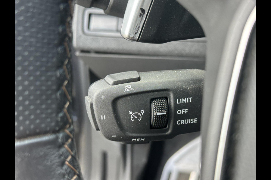 Peugeot 3008 1.6 HYbrid 225 GT Pack Business PANO | BLACK PACK | CAMERA | CRUISE CONTROL ADAPTIEF DODE HOEK SENSOR | ELEK. ACHTERKLEP | STOELVERWARMING| FOCAL AUDIO|