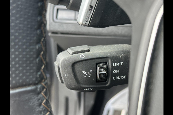 Peugeot 3008 1.6 HYbrid 225 GT Pack Business PANO | BLACK PACK | CAMERA | CRUISE CONTROL ADAPTIEF DODE HOEK SENSOR | ELEK. ACHTERKLEP | STOELVERWARMING| FOCAL AUDIO|