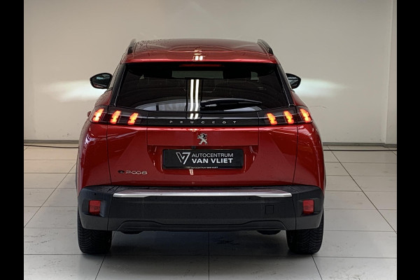 Peugeot e-2008 EV Allure Pack 50 kWh Navigatie, lichtmetalen velgen, automaat.