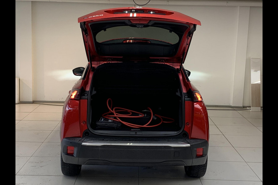 Peugeot e-2008 EV Allure Pack 50 kWh Navigatie, lichtmetalen velgen, automaat.