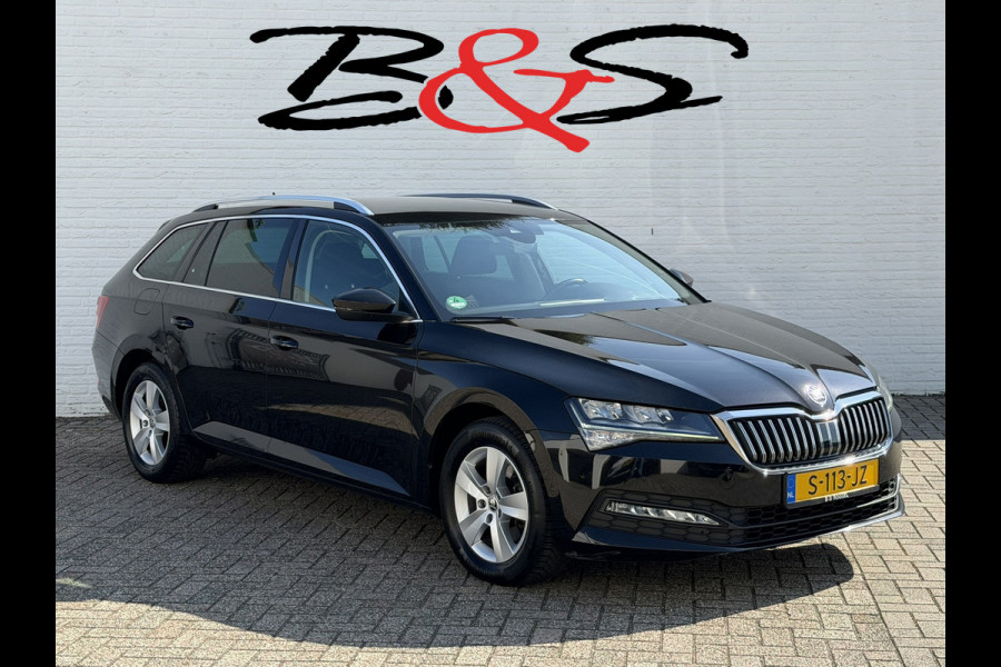 Škoda Superb Combi 1.5 TSI ACT Automaat Pdc V+A Navigatie Clima Carplay Digital dash Trekhaak Cruise