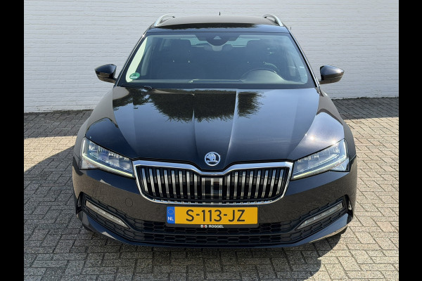 Škoda Superb Combi 1.5 TSI ACT Automaat Pdc V+A Navigatie Clima Carplay Digital dash Trekhaak Cruise