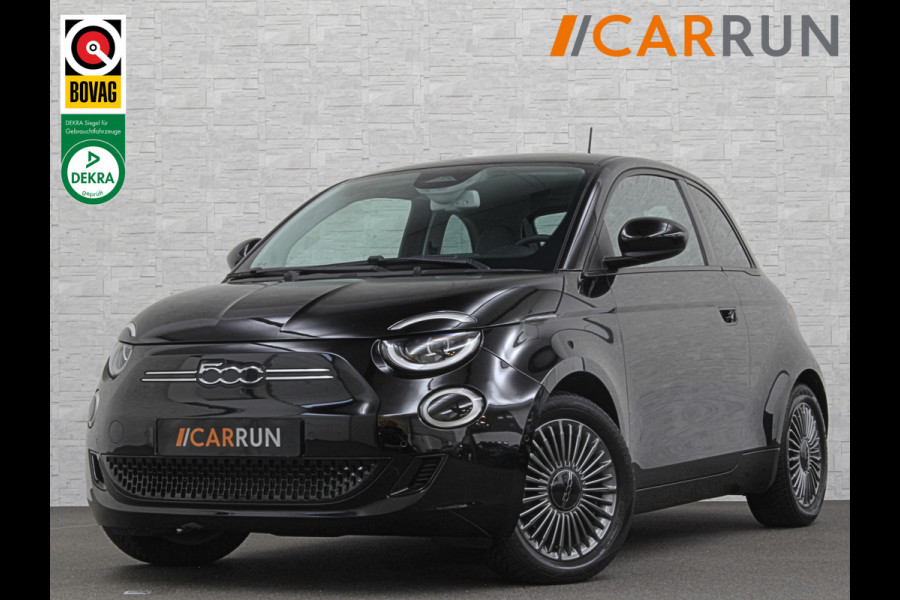 Fiat 500 e Icon 42 kWh | LED | Carplay | 93,5 SoH | Achteruitrij-Camera | Stoelverwarming | Cruise Control | DAB | PDC V+A | Dodehoek Detectie | Digitaal Display | Lane Assist | DAB Radio | Navi |