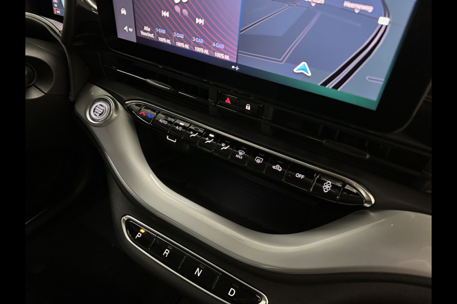 Fiat 500 e Icon 42 kWh | LED | Carplay | 93,5 SoH | Achteruitrij-Camera | Stoelverwarming | Cruise Control | DAB | PDC V+A | Dodehoek Detectie | Digitaal Display | Lane Assist | DAB Radio | Navi |