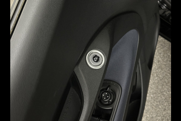 Fiat 500 e Icon 42 kWh | LED | Carplay | 93,5 SoH | Achteruitrij-Camera | Stoelverwarming | Cruise Control | DAB | PDC V+A | Dodehoek Detectie | Digitaal Display | Lane Assist | DAB Radio | Navi |
