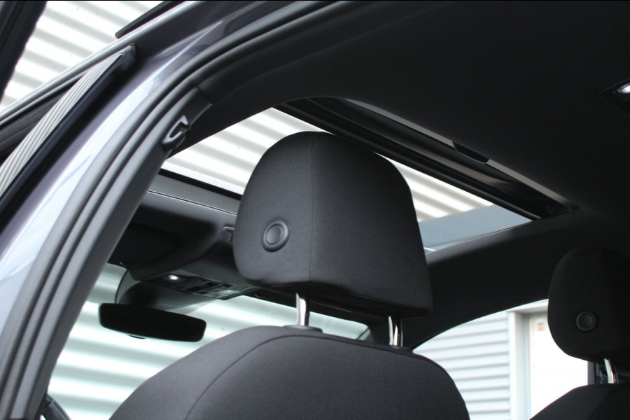 Volkswagen Taigo 1.5 TSI 150pk R-Line DSG7 Panoramadak