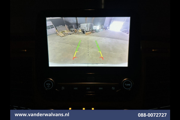 Ford Transit 2.0 TDCI 131pk L3H2 Euro6 Airco | Camera | Navigatie | Apple Carplay | LED | Cruisecontrol Parkeersensoren, Stoelverwarming, Verwarmde voorruit, Bijrijdersbank, 2500kg trekvermogen