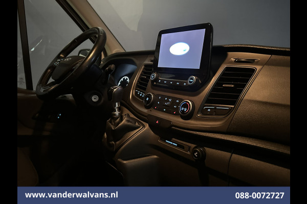 Ford Transit 2.0 TDCI 131pk L3H2 Euro6 Airco | Camera | Navigatie | Apple Carplay | LED | Cruisecontrol Parkeersensoren, Stoelverwarming, Verwarmde voorruit, Bijrijdersbank, 2500kg trekvermogen