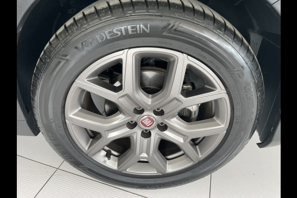 Fiat Tipo Cross 1.0 City Cross Achteruitrijcamera - Airco - Cruise control - Dakrails - Licht metalen velgen 17 inch - U-connect - Stuur multifunctioneel - Bluetooth - Elektrische ramen - Parkeersensoren - Led verlichting - Mistlampen voor - Radio - Start/stop systeem