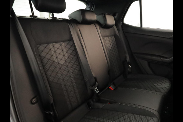 Volkswagen T-Cross 1.5 TSI R-Line 150pk DSG | Trekhaak | Navigatie | Parkeercamera | PDC