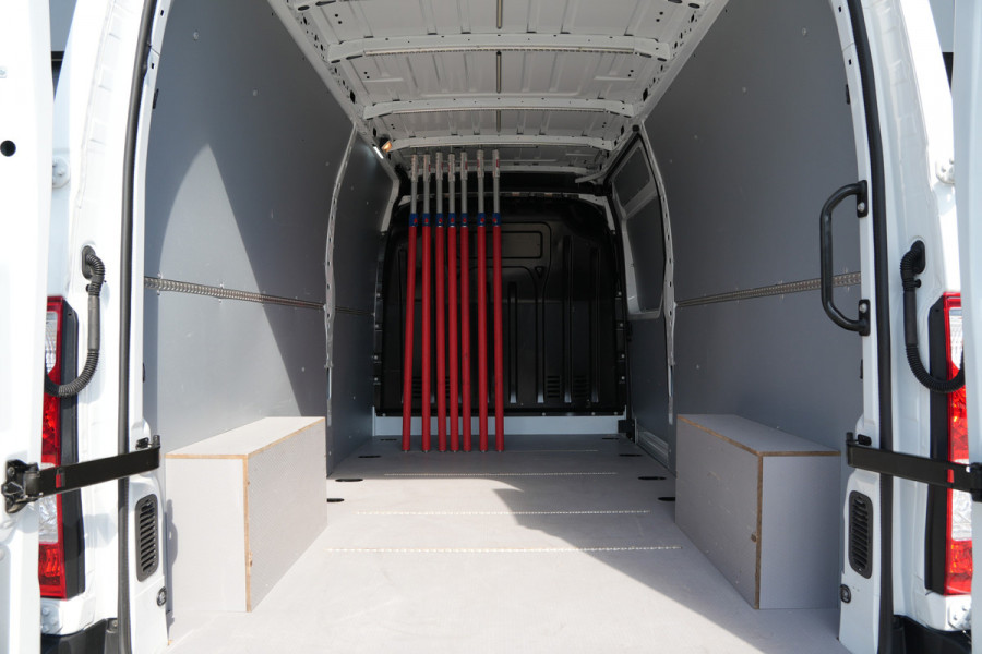 Renault Master T35 2.3 dCi 150 L3H2 Energy 150pk - Geveerde stoel - Camera - Cruise - Airco - Rijklaar