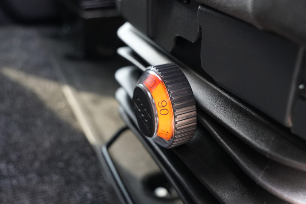 Renault Master T35 2.3 dCi 150 L3H2 Energy 150pk - Geveerde stoel - Camera - Cruise - Airco - Rijklaar