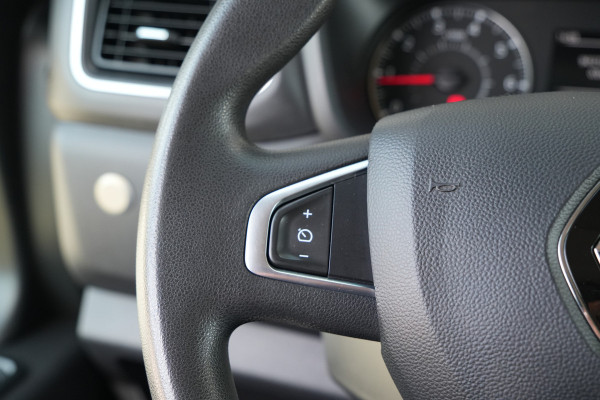 Renault Master T35 2.3 dCi 150 L3H2 Energy 150pk - Geveerde stoel - Camera - Cruise - Airco - Rijklaar