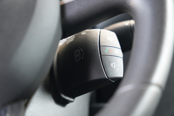 Renault Master T35 2.3 dCi 150 L3H2 Energy 150pk - Geveerde stoel - Camera - Cruise - Airco - Rijklaar