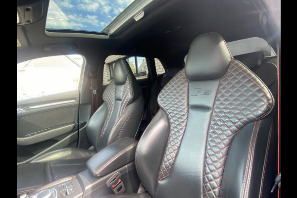 Audi RS 3 SPORTBACK 2.5 TFSI RS 3 quattro / Pano/ B&O/ VC/ Matrix/ Ambiente/ Privacy/ Keyless/ Carplay