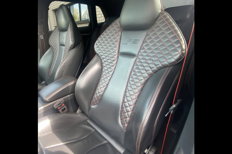 Audi RS 3 SPORTBACK 2.5 TFSI RS 3 quattro / Pano/ B&O/ VC/ Matrix/ Ambiente/ Privacy/ Keyless/ Carplay
