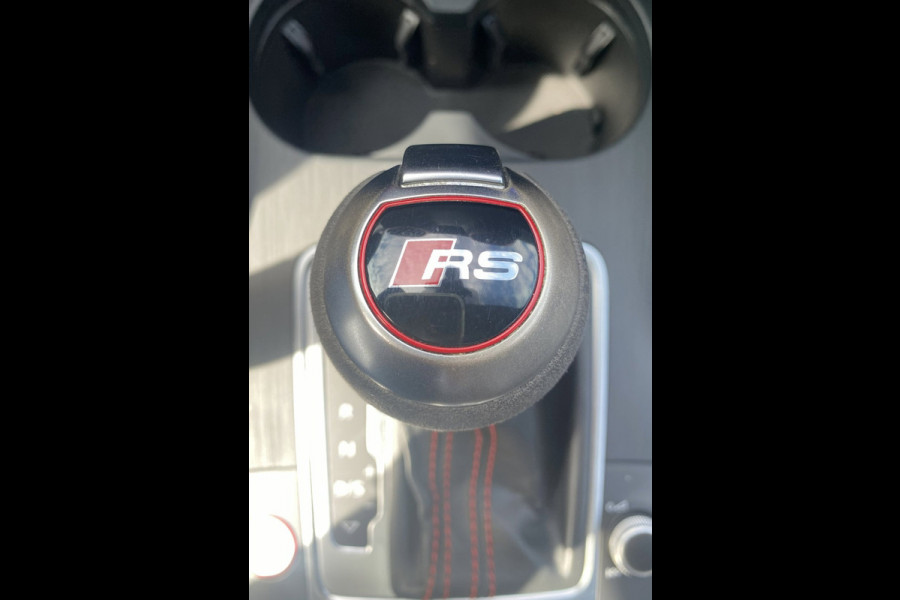 Audi RS 3 SPORTBACK 2.5 TFSI RS 3 quattro / Pano/ B&O/ VC/ Matrix/ Ambiente/ Privacy/ Keyless/ Carplay
