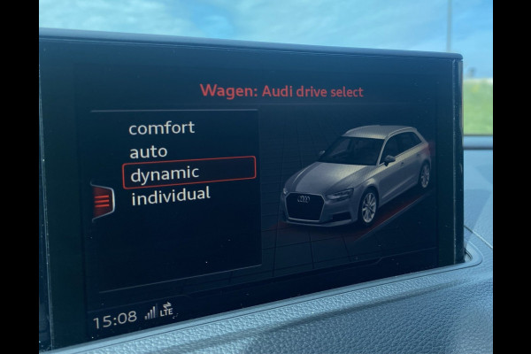 Audi RS 3 SPORTBACK 2.5 TFSI RS 3 quattro / Pano/ B&O/ VC/ Matrix/ Ambiente/ Privacy/ Keyless/ Carplay