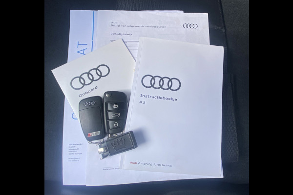 Audi RS 3 SPORTBACK 2.5 TFSI RS 3 quattro / Pano/ B&O/ VC/ Matrix/ Ambiente/ Privacy/ Keyless/ Carplay