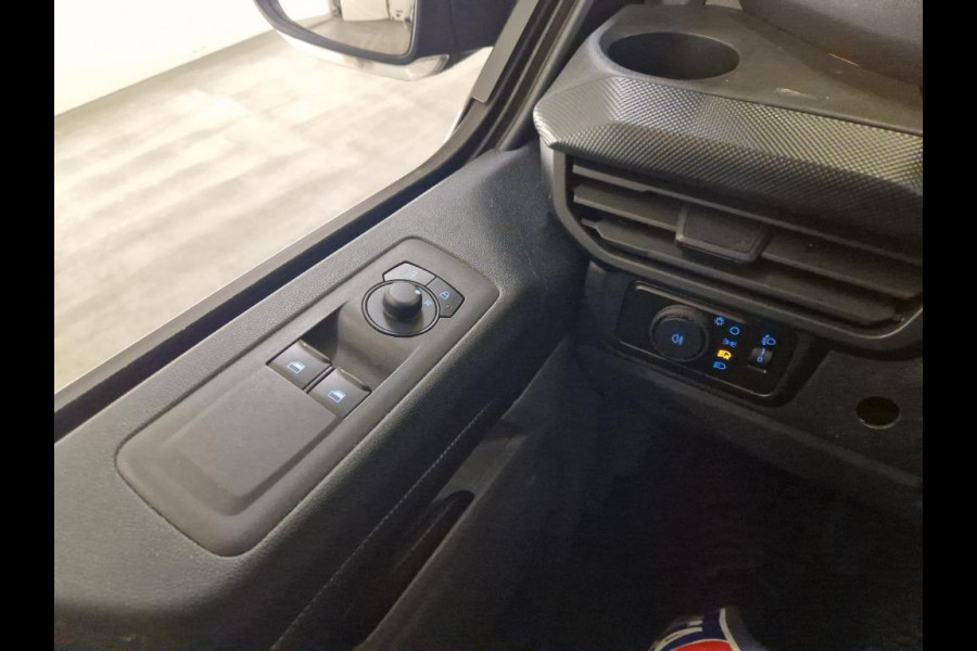 Ford Transit Custom 320 2.0 TDCI L2H1 Trend | 33.700 KM | Trekhaak | Winterpack | Achteruitrijcamera | Adaptieve Cruise Control | WORDT VERWACHT!