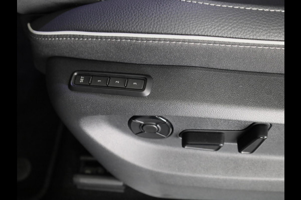 Škoda Kodiaq 1.5 TSI PHEV Sportline Business | Panoramadak | Trekhaak | 360 camera | Adaptief onderstel | Canton Sound | Head-up | Blind Spot |