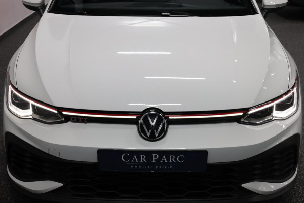 Volkswagen Golf 2.0 TSI GTI Clubsport 301+PK LED+IQ/PANO/HALF LEER+ALCANTARA+S.VERWARMING/19"/CAM/LINE/ACC/ECC/12 MND GARANTIE!