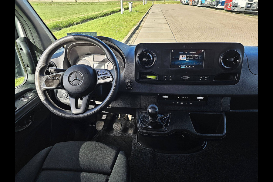 Mercedes-Benz Sprinter 314 L2H1 Airco, Navi, PDC, Camera, Mbux, Euro6, 143 PK, Trekhaak!