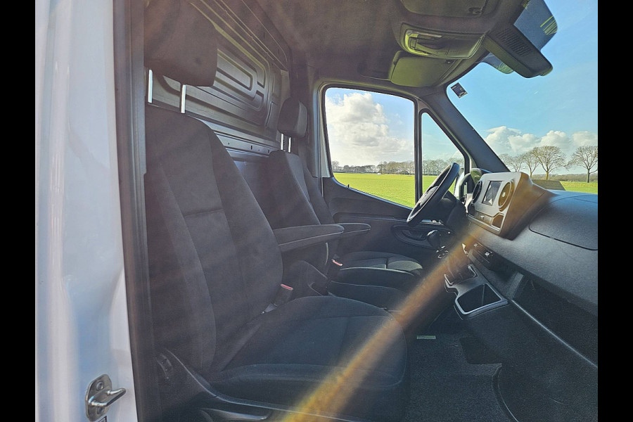 Mercedes-Benz Sprinter 314 L2H1 Airco, Navi, PDC, Camera, Mbux, Euro6, 143 PK, Trekhaak!