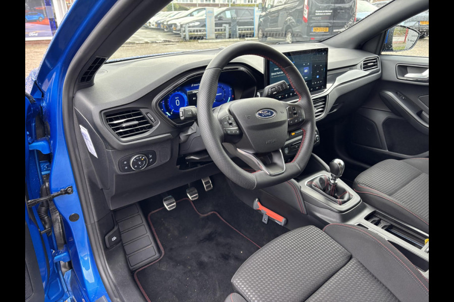 Ford Focus 1.0 EcoBoost Hybrid ST Line X | Bellen voor bezichtiging | 125pk Trekhaak | Winterpack | Achteruitrijcamera | Nederlandse auto