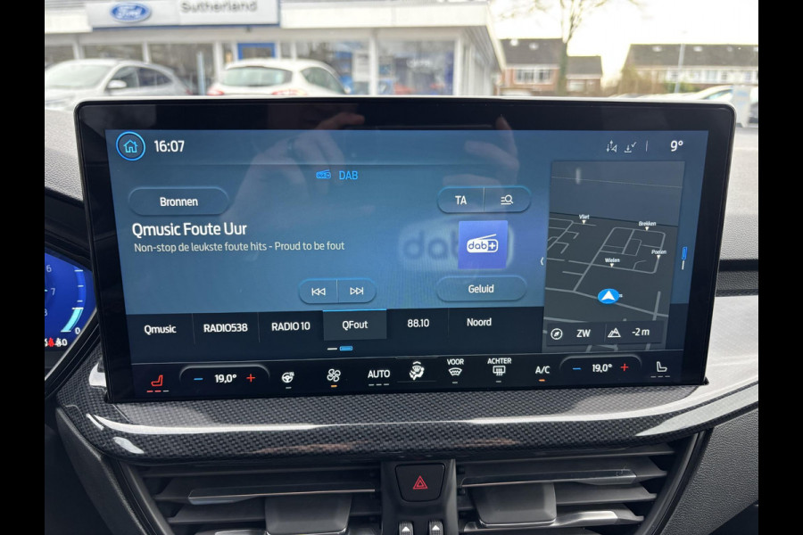 Ford Focus 1.0 EcoBoost Hybrid ST Line X | Bellen voor bezichtiging | 125pk Trekhaak | Winterpack | Achteruitrijcamera | Nederlandse auto