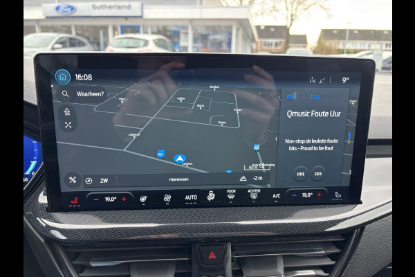 Ford Focus 1.0 EcoBoost Hybrid ST Line X | Bellen voor bezichtiging | 125pk Trekhaak | Winterpack | Achteruitrijcamera | Nederlandse auto