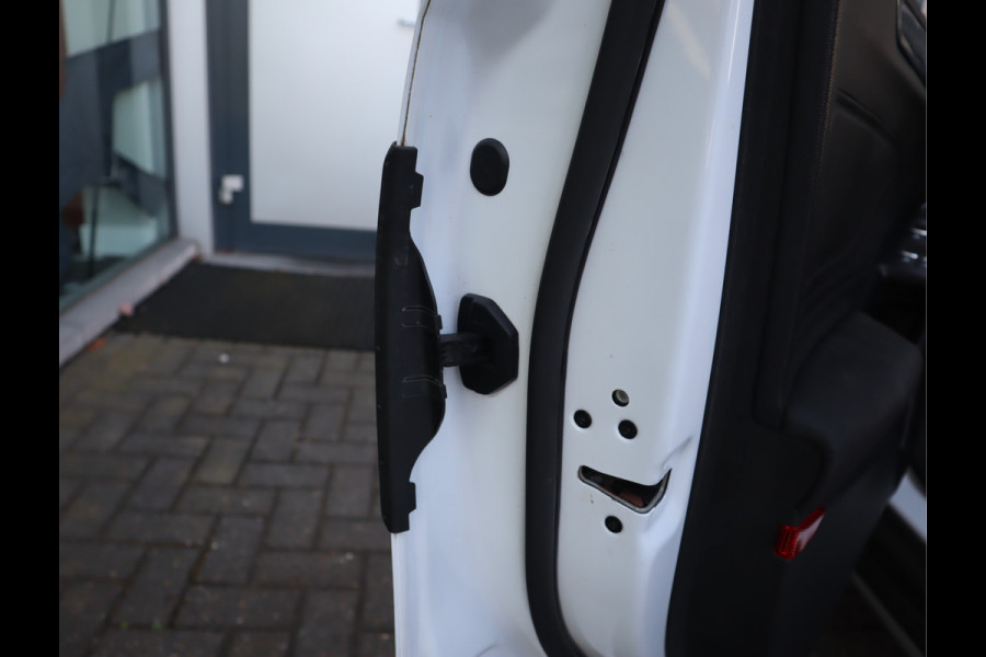 Ford FOCUS Wagon 1.0 EcoBoost Active Business Deurvanger/ Stoel-stuurverwarming Handgeschakeld