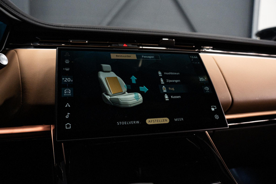 Land Rover Range Rover Sport 3.0 D300 Dynamic SE *GRIJS KENTEKEN / Meridian / Surround-View / Memory / Luchtvering / Adaptief Onderstel*