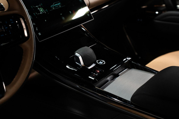 Land Rover Range Rover Sport 3.0 D300 Dynamic SE *GRIJS KENTEKEN / Meridian / Surround-View / Memory / Luchtvering / Adaptief Onderstel*