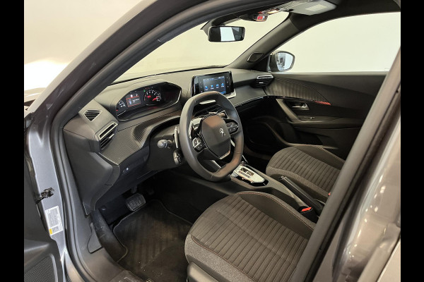 Peugeot 2008 1.2 130pk Automaat Active Pack Navigatie Cruise Control Climate Control Camera Parkeer sensoren Lichtmetalen velgen