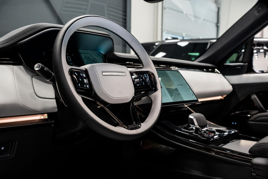 Land Rover Range Rover Sport 3.0 P460e Dynamic SE PHEV *Meridian / Panorama / Surround-View / Stoelventilatie / Black Pack / Memory stoelen*