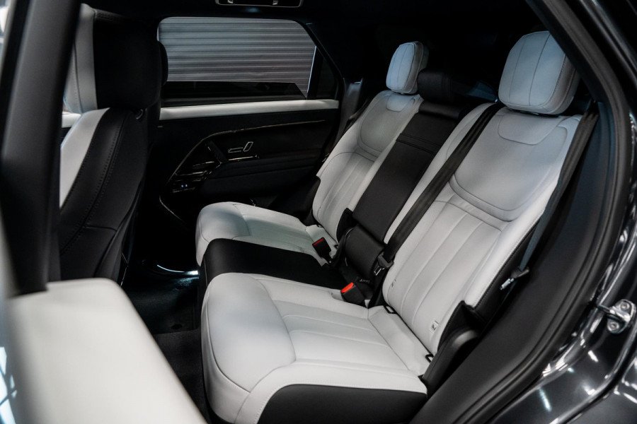 Land Rover Range Rover Sport 3.0 P460e Dynamic SE PHEV *Meridian / Panorama / Surround-View / Stoelventilatie / Black Pack / Memory stoelen*