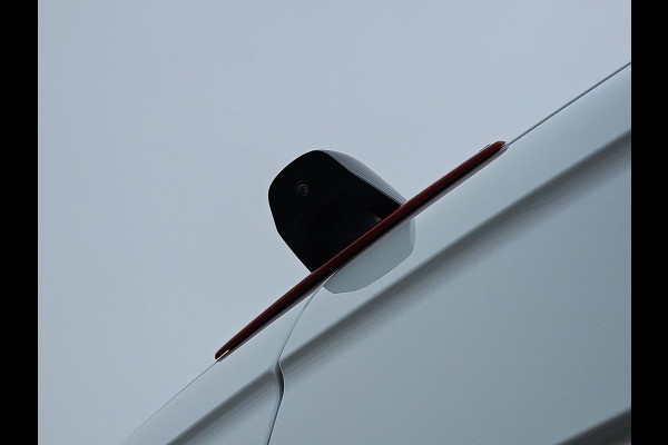 Mercedes-Benz Sprinter 317 L2H2 RWD Cruise control, Airco, Navi, Camera, Laneassist, Automaat, Mbux10, 170 Pk!