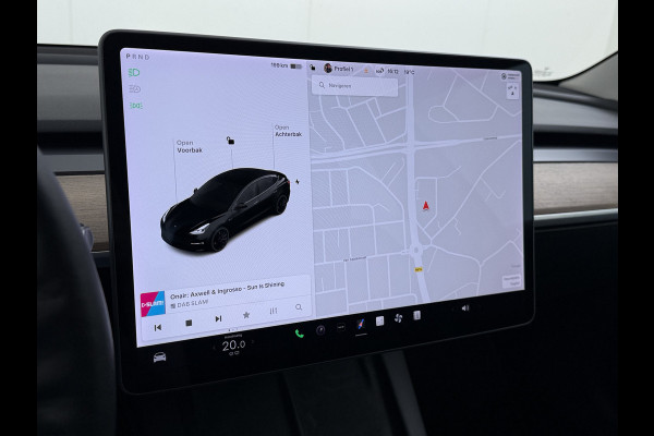 Tesla Model 3 Performance 513pk AWD Facelift Warmtepomp Elek.Achterklep Dubbelglas Lmv 20" AutoPilot Panoramadak Adaptive Cruise Camera's Leer Elektr.Stuur+Stoel+Geheugen Stoel+Bank-Verwarmd Keyless Wifi 4WD 1e Eigenaar Origineel Nederlandse Auto SOH 81%