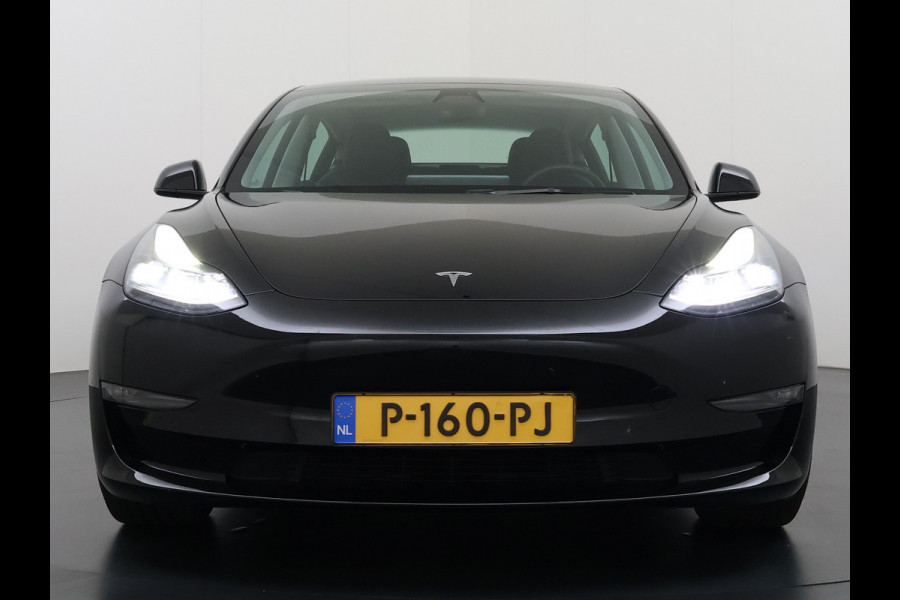 Tesla Model 3 Performance 513pk AWD Facelift Warmtepomp Elek.Achterklep Dubbelglas Lmv 20" AutoPilot Panoramadak Adaptive Cruise Camera's Leer Elektr.Stuur+Stoel+Geheugen Stoel+Bank-Verwarmd Keyless Wifi 4WD 1e Eigenaar Origineel Nederlandse Auto SOH 81%