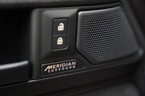 Land Rover Defender 110 P 635 V 8 Octa One of One Lamborghini Leather