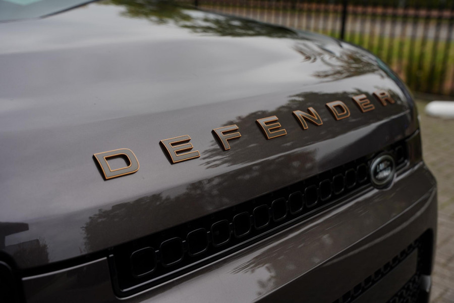 Land Rover Defender 110 P 635 V 8 Octa One of One Lamborghini Leather