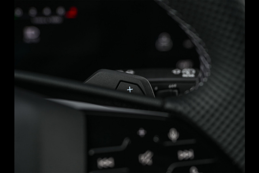 Audi A6 Avant 2.0 e-hybrid Quattro S-Line | Memory Seats | Achteras besturing | Stylingkit | 360 Camera | Adaptive cruise