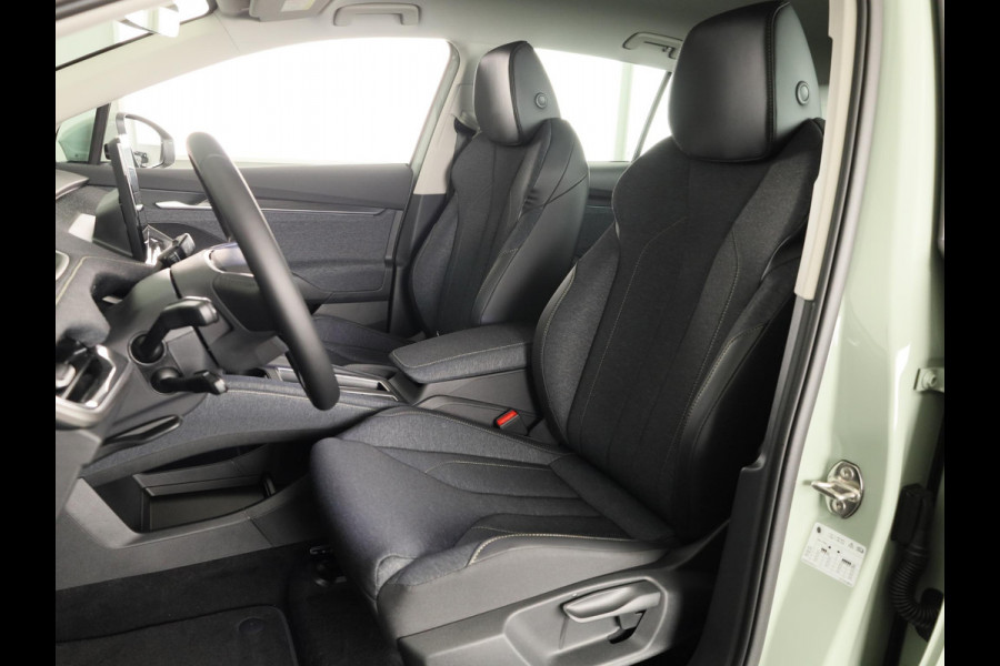 Škoda Elroq Business Edition Elektromotor 150 kW / 204 PK SUV | Trekhaak wegklapbaar | Lichtmetalen velgen 20 inch Vega