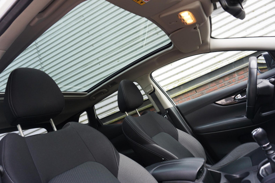 Nissan QASHQAI 1.3 DIG-T 140PK N-Connecta/360Camera/Panodak/ 18Inch LMV/Goed onderhouden.