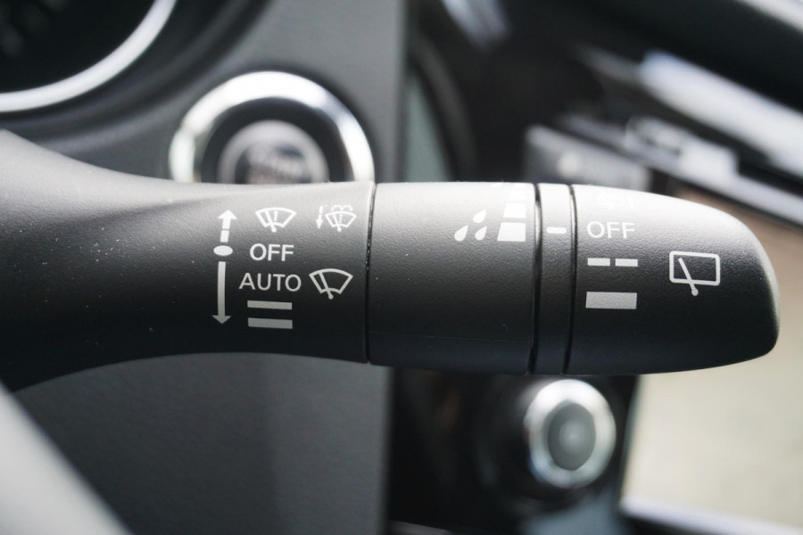 Nissan QASHQAI 1.3 DIG-T 140PK N-Connecta/360Camera/Panodak/ 18Inch LMV/Goed onderhouden.