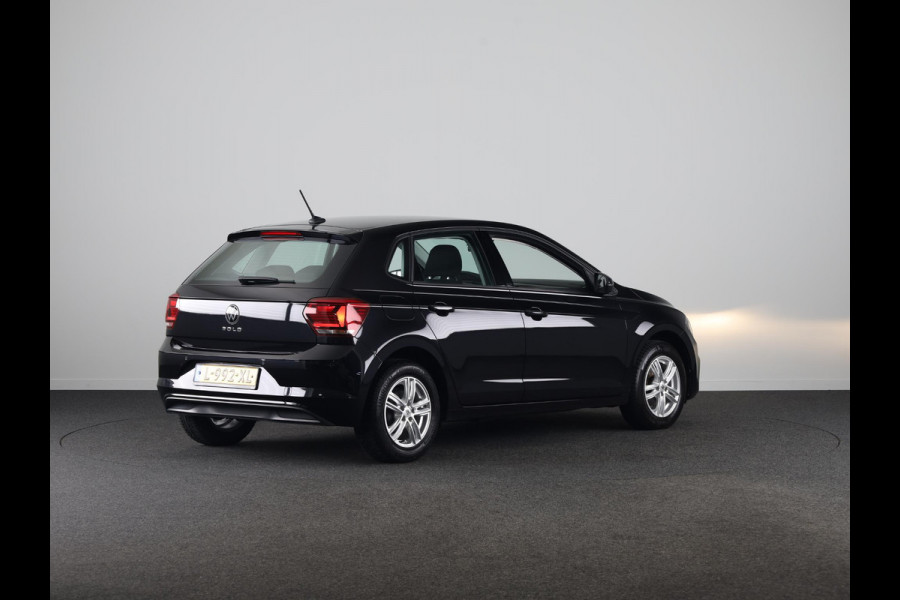 Volkswagen Polo 1.0 TSI Comfortline Business 95 pk | Navigatie | Parkeersensoren | Achteruitrijcamera | Adaptieve cruise control | Apple Carplay/Android Auto |